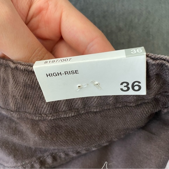 Zara high waisted brown jean shorts - Picture 3 of 5